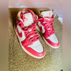 Jordan Women's Red and White Sneakers